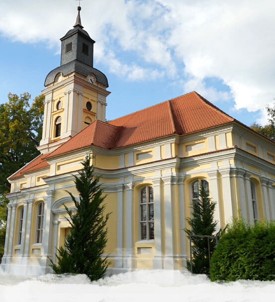 SK-Malerwerkstatt Denkmalschutz - Fassadenanstriche an der Kirche Karow in Genthin